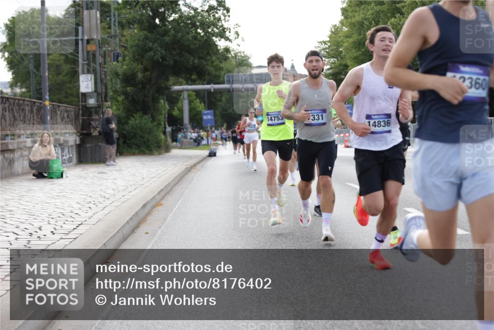 29.06.2025 - hella hamburg halbmarathon Jannik Wohlers http://msf.ph/oto/8176402 29.06.2025 09:42:18 Lombardsbrücke 5612, 7331, 7855, 9269, 10468, 11078, 11228, 12360, 13872, 13913, 14753, 14836, 16615, 17614, 18740, 19041, 19042, 19050, 19076, 19078 meine-sportfotos.de