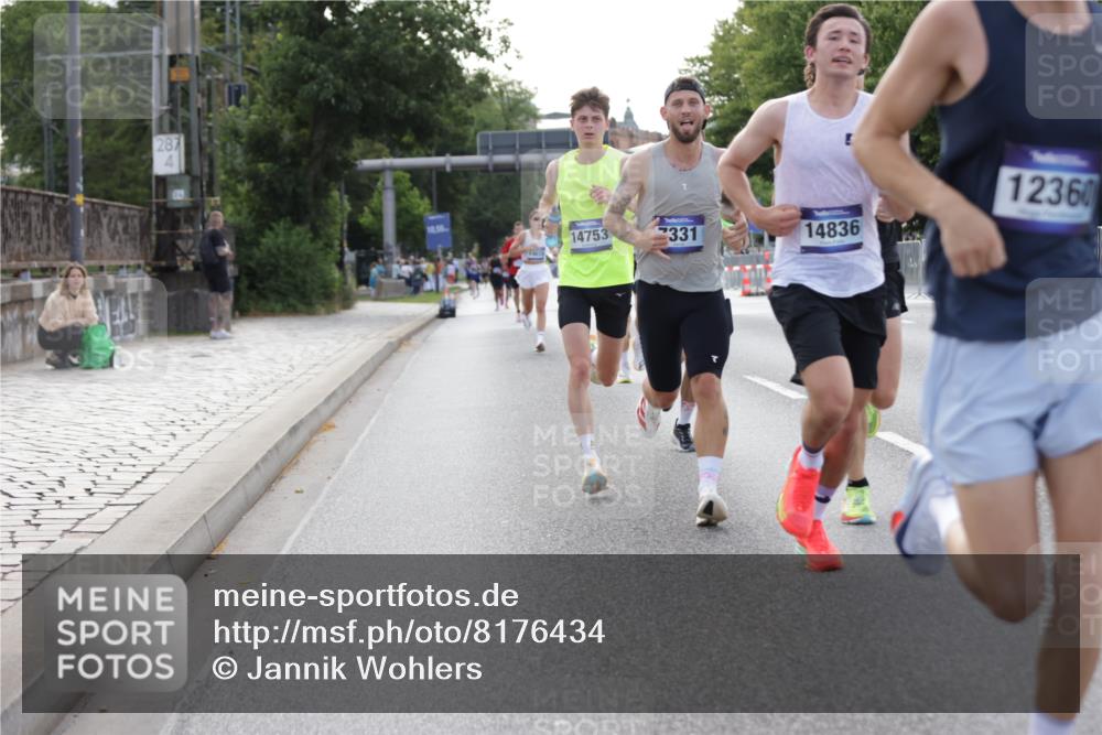 29.06.2025 - hella hamburg halbmarathon Jannik Wohlers http://msf.ph/oto/8176434 29.06.2025 09:42:18 Lombardsbrücke 5612, 7331, 7855, 9269, 10468, 11078, 11228, 12360, 13872, 13913, 14753, 14836, 16615, 17614, 18740, 19041, 19042, 19050, 19076, 19078 meine-sportfotos.de