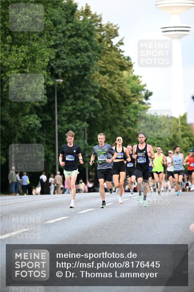 29.06.2025 - hella hamburg halbmarathon Dr. Thomas Lammeyer http://msf.ph/oto/8176445 29.06.2025 09:46:44 Kennedybrücke 2075, 2180, 2203, 2483, 6090, 7380, 8318, 8376, 9804, 10351 meine-sportfotos.de