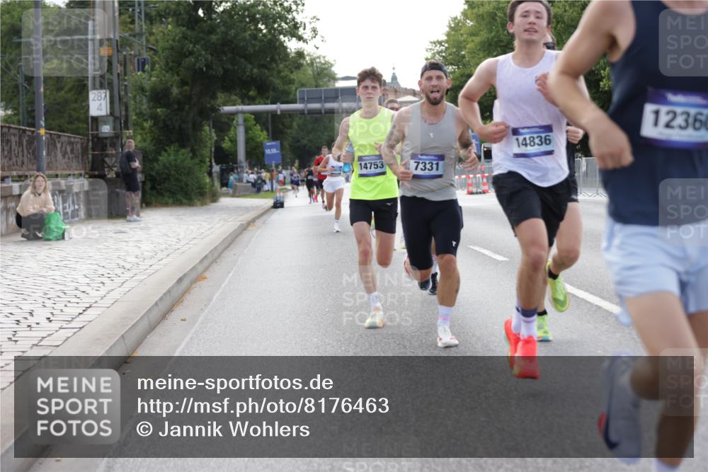 29.06.2025 - hella hamburg halbmarathon Jannik Wohlers http://msf.ph/oto/8176463 29.06.2025 09:42:18 Lombardsbrücke 5612, 7331, 7855, 9269, 10468, 11078, 11228, 12360, 13872, 13913, 14753, 14836, 16615, 17614, 18740, 19041, 19042, 19050, 19076, 19078 meine-sportfotos.de
