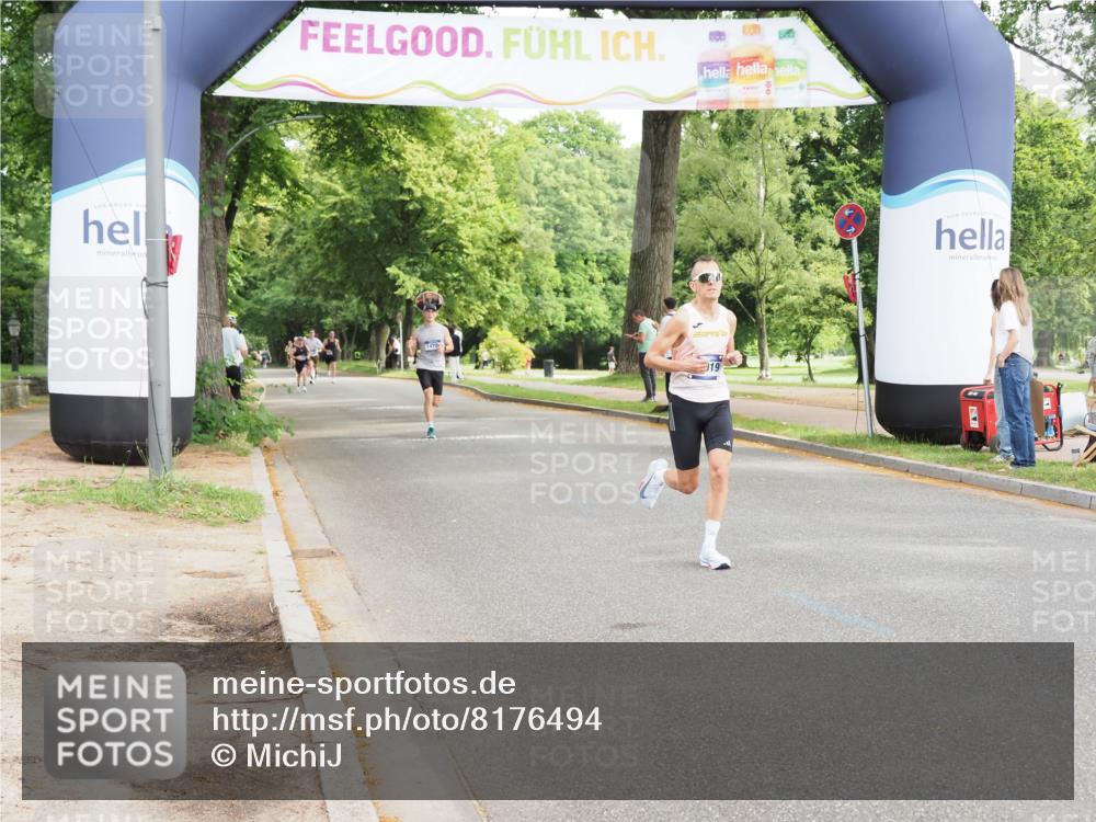 29.06.2025 - hella hamburg halbmarathon MichiJ http://msf.ph/oto/8176494 29.06.2025 10:16:23 Zwischen KM18-KM19 19076 meine-sportfotos.de