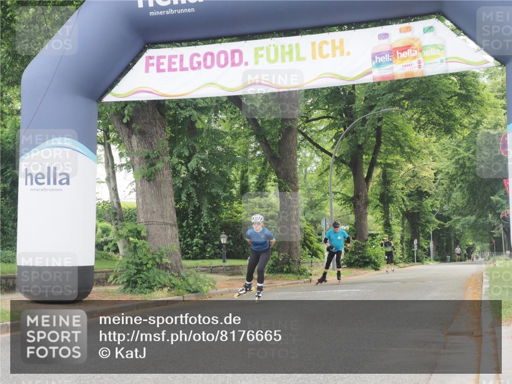 29.06.2025 - hella hamburg halbmarathon KatJ http://msf.ph/oto/8176665 29.06.2025 09:21:20 Zwischen KM18-KM19  meine-sportfotos.de