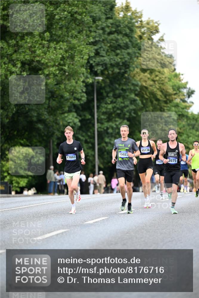 29.06.2025 - hella hamburg halbmarathon Dr. Thomas Lammeyer http://msf.ph/oto/8176716 29.06.2025 09:46:45 Kennedybrücke 2075, 2180, 2203, 2483, 6090, 7380, 8318, 8376, 9804, 10351 meine-sportfotos.de