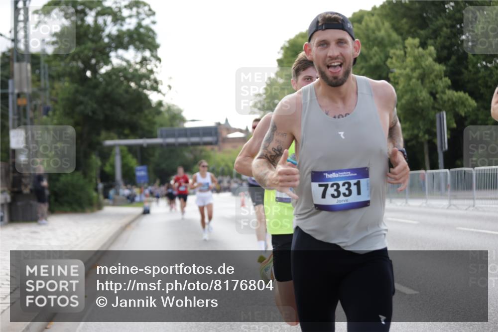 29.06.2025 - hella hamburg halbmarathon Jannik Wohlers http://msf.ph/oto/8176804 29.06.2025 09:42:20 Lombardsbrücke 5612, 7331, 7855, 9269, 10468, 11078, 11228, 12360, 13872, 13913, 14753, 14836, 16615, 17614, 18740, 19041, 19042, 19050, 19076, 19078 meine-sportfotos.de