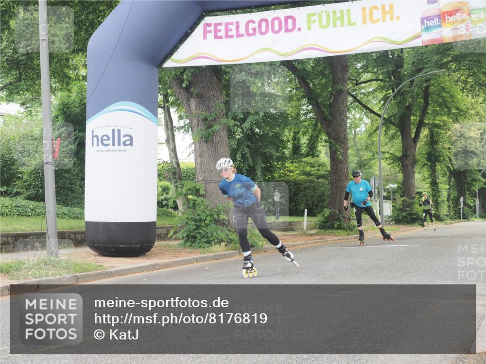 29.06.2025 - hella hamburg halbmarathon KatJ http://msf.ph/oto/8176819 29.06.2025 09:21:20 Zwischen KM18-KM19  meine-sportfotos.de