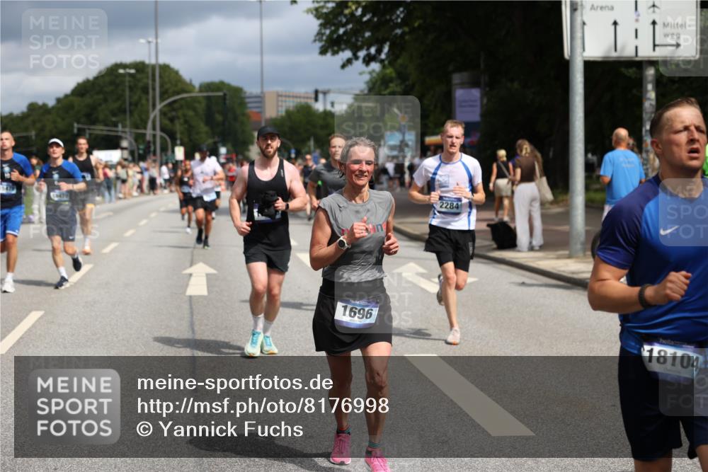29.06.2025 - hella hamburg halbmarathon Yannick Fuchs http://msf.ph/oto/8176998 29.06.2025 10:42:02 20KM 1604, 1613, 1696, 2213, 2284, 2340, 2708, 2839, 2869, 2953, 3976, 4377, 4528, 4601, 5022, 5528, 6009, 6134, 6836, 7599, 8234, 8927, 9544, 9626, 10969, 10988, 11283, 11961, 12679, 12685, 12870, 13007, 13672, 13948, 14383, 14618, 14619, 14730, 15333, 15478, 15479, 16205, 17172, 17451, 17905, 17915, 17979, 18104, 18430, 18758, 18856, 18922, 18974, 19181 meine-sportfotos.de