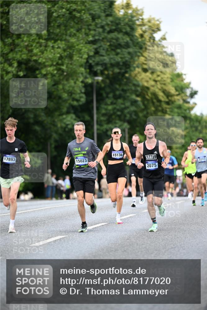 29.06.2025 - hella hamburg halbmarathon Dr. Thomas Lammeyer http://msf.ph/oto/8177020 29.06.2025 09:46:47 Kennedybrücke 2075, 2180, 2203, 2483, 6090, 7380, 8318, 8376, 9804, 10351 meine-sportfotos.de