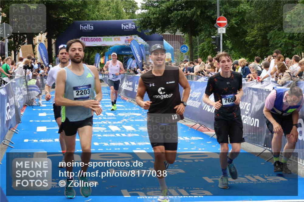 29.06.2025 - hella hamburg halbmarathon Zöllner http://msf.ph/oto/8177038 29.06.2025 10:27:44 Ziel 2203, 5367, 7651, 8731, 10655, 17354, 17893, 18832 meine-sportfotos.de