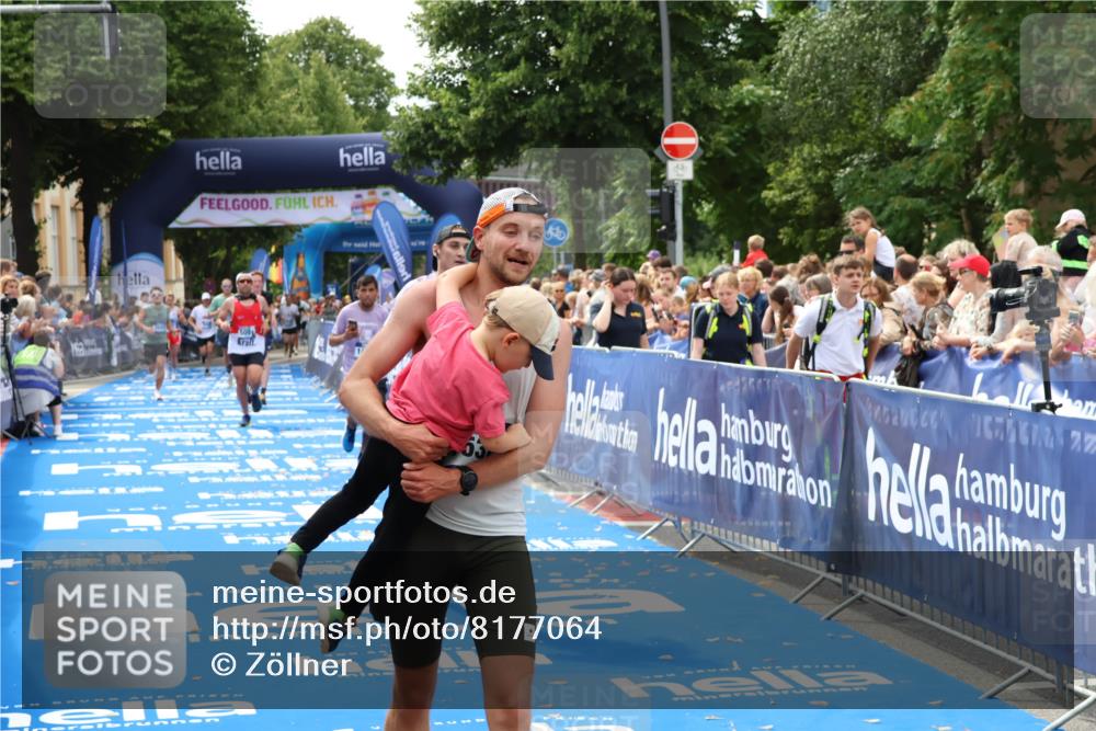 29.06.2025 - hella hamburg halbmarathon Zöllner http://msf.ph/oto/8177064 29.06.2025 10:38:14 Ziel 2849, 5091, 7743, 8002, 14688, 15382, 17623, 18986 meine-sportfotos.de