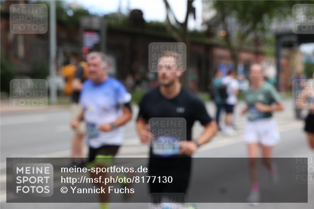 29.06.2025 - hella hamburg halbmarathon Yannick Fuchs http://msf.ph/oto/8177130 29.06.2025 11:20:21 20KM 1444, 1477, 2305, 2479, 3768, 3781, 4194, 4819, 5061, 5122, 5290, 5767, 5814, 6270, 6663, 7351, 7375, 7980, 8115, 8146, 8297, 8920, 9104, 9141, 9716, 11247, 11248, 11610, 11989, 12043, 12537, 14008, 14053, 14726, 14801, 14894, 15102, 16171, 16240, 16676, 16801, 17148, 17529, 17853, 18385 meine-sportfotos.de