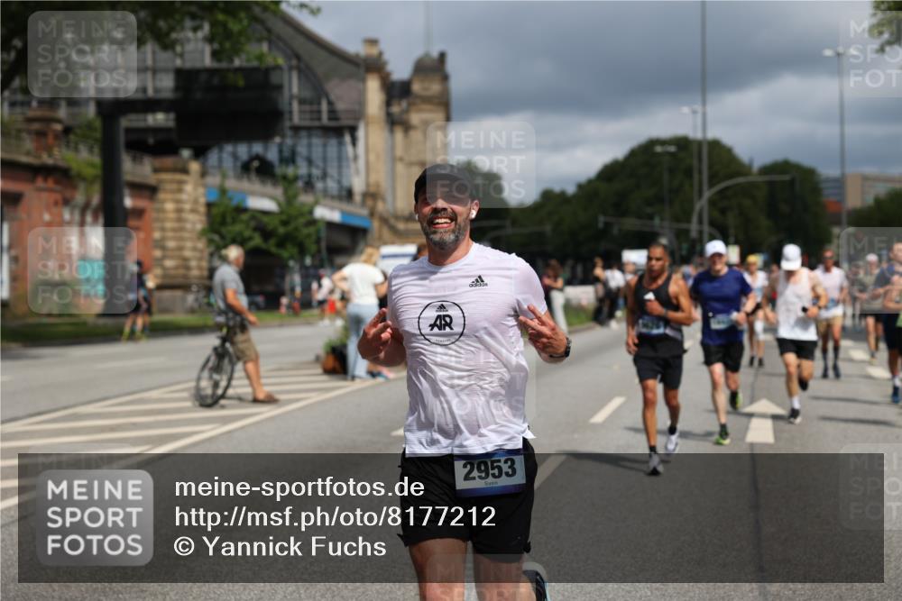 29.06.2025 - hella hamburg halbmarathon Yannick Fuchs http://msf.ph/oto/8177212 29.06.2025 10:42:08 20KM 1320, 1613, 1696, 2213, 2284, 2340, 2708, 2953, 3747, 4324, 4528, 4601, 5024, 5362, 5528, 5915, 6009, 6836, 7599, 8234, 8927, 9262, 9544, 9626, 10969, 11211, 11283, 11961, 12685, 13007, 13948, 14383, 14618, 14619, 14730, 15309, 15333, 15478, 15479, 15808, 16149, 16205, 17451, 17905, 17915, 17979, 18104, 18206, 18430, 18758, 18836, 18922, 18963, 18974, 19181 meine-sportfotos.de