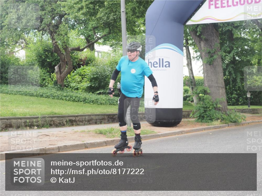 29.06.2025 - hella hamburg halbmarathon KatJ http://msf.ph/oto/8177222 29.06.2025 09:21:23 Zwischen KM18-KM19  meine-sportfotos.de