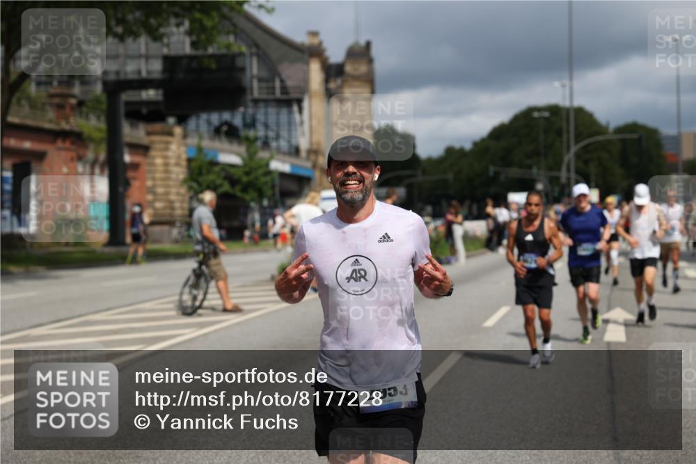 29.06.2025 - hella hamburg halbmarathon Yannick Fuchs http://msf.ph/oto/8177228 29.06.2025 10:42:08 20KM 1320, 1613, 1696, 2213, 2284, 2340, 2708, 2953, 3747, 4324, 4528, 4601, 5024, 5362, 5528, 5915, 6009, 6836, 7599, 8234, 8927, 9262, 9544, 9626, 10969, 11211, 11283, 11961, 12685, 13007, 13948, 14383, 14618, 14619, 14730, 15309, 15333, 15478, 15479, 15808, 16149, 16205, 17451, 17905, 17915, 17979, 18104, 18206, 18430, 18758, 18836, 18922, 18963, 18974, 19181 meine-sportfotos.de