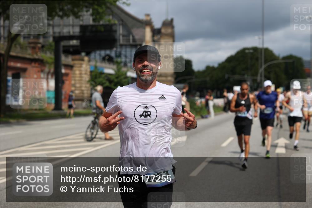 29.06.2025 - hella hamburg halbmarathon Yannick Fuchs http://msf.ph/oto/8177255 29.06.2025 10:42:08 20KM 1320, 1613, 1696, 2213, 2284, 2340, 2708, 2953, 3747, 4324, 4528, 4601, 5024, 5362, 5528, 5915, 6009, 6836, 7599, 8234, 8927, 9262, 9544, 9626, 10969, 11211, 11283, 11961, 12685, 13007, 13948, 14383, 14618, 14619, 14730, 15309, 15333, 15478, 15479, 15808, 16149, 16205, 17451, 17905, 17915, 17979, 18104, 18206, 18430, 18758, 18836, 18922, 18963, 18974, 19181 meine-sportfotos.de