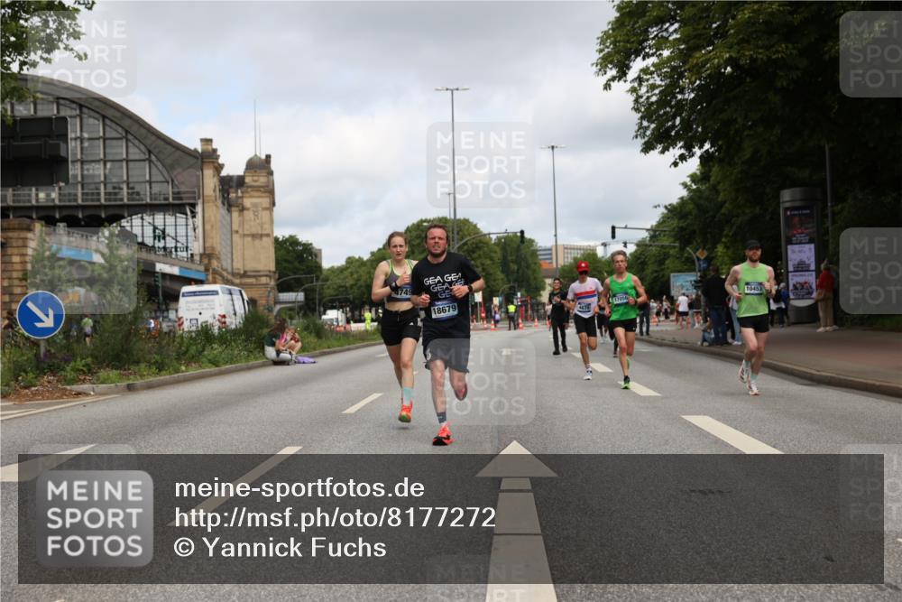 29.06.2025 - hella hamburg halbmarathon Yannick Fuchs http://msf.ph/oto/8177272 29.06.2025 10:28:01 20KM 1910, 2746, 4602, 4679, 4749, 6473, 7723, 8956, 10453, 12290, 12899, 14167, 14466, 14908, 14975, 16881, 16931, 17056, 17151, 17175, 18455, 18679, 18687, 19059 meine-sportfotos.de