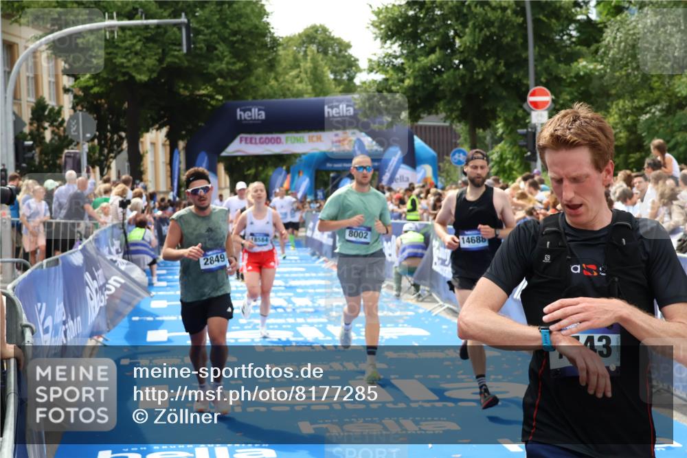 29.06.2025 - hella hamburg halbmarathon Zöllner http://msf.ph/oto/8177285 29.06.2025 10:38:21 Ziel 1042, 1688, 2849, 3431, 6095, 7110, 7743, 8002, 14688, 18584 meine-sportfotos.de