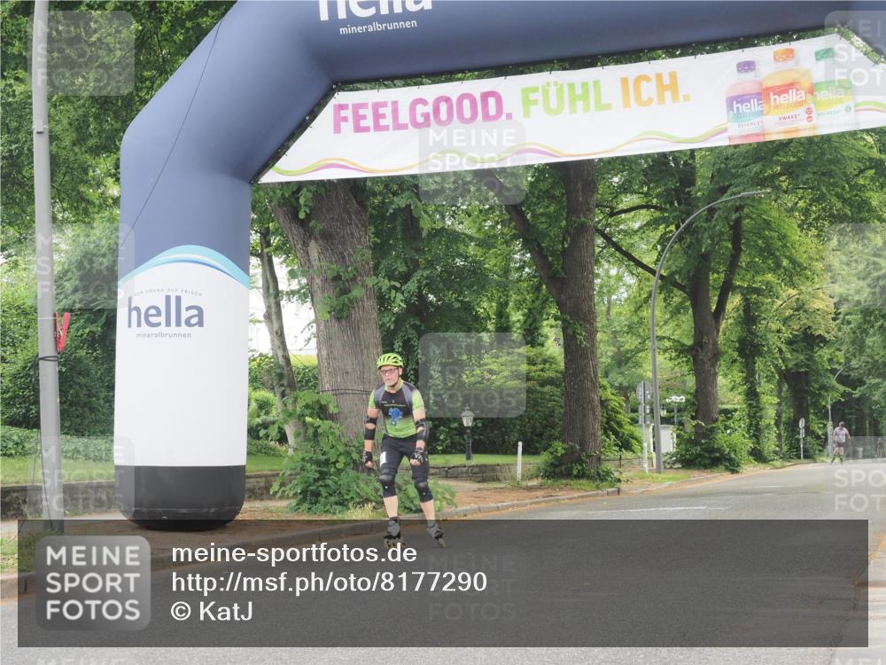 29.06.2025 - hella hamburg halbmarathon KatJ http://msf.ph/oto/8177290 29.06.2025 09:21:26 Zwischen KM18-KM19  meine-sportfotos.de