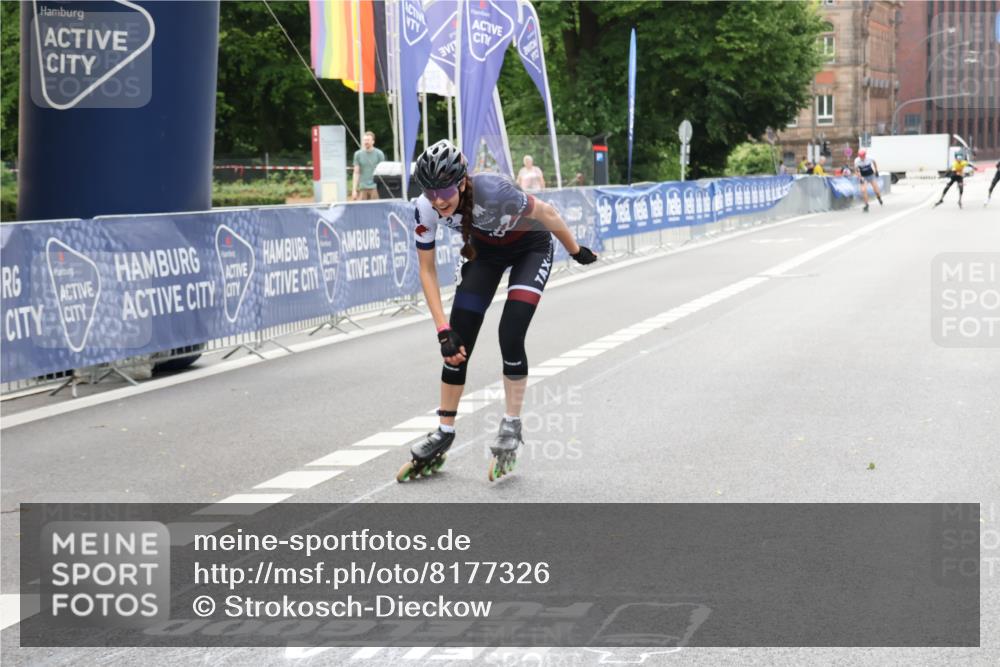 29.06.2025 - hella hamburg halbmarathon Strokosch-Dieckow http://msf.ph/oto/8177326 29.06.2025 09:18:56 Ziel 20010, 20136, 20235, 20383, 20460 meine-sportfotos.de