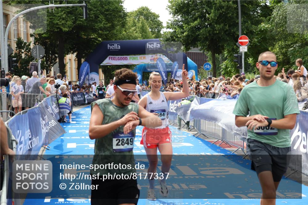 29.06.2025 - hella hamburg halbmarathon Zöllner http://msf.ph/oto/8177337 29.06.2025 10:38:23 Ziel 1042, 1688, 3431, 6095, 7110, 8002, 18584, 18761 meine-sportfotos.de