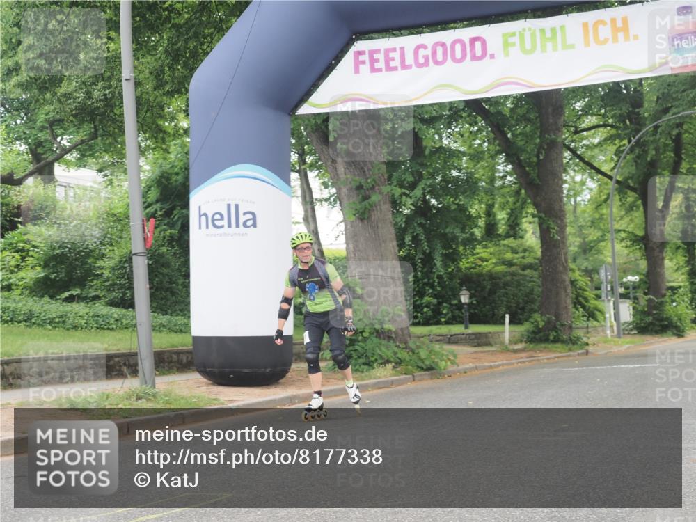 29.06.2025 - hella hamburg halbmarathon KatJ http://msf.ph/oto/8177338 29.06.2025 09:21:27 Zwischen KM18-KM19  meine-sportfotos.de