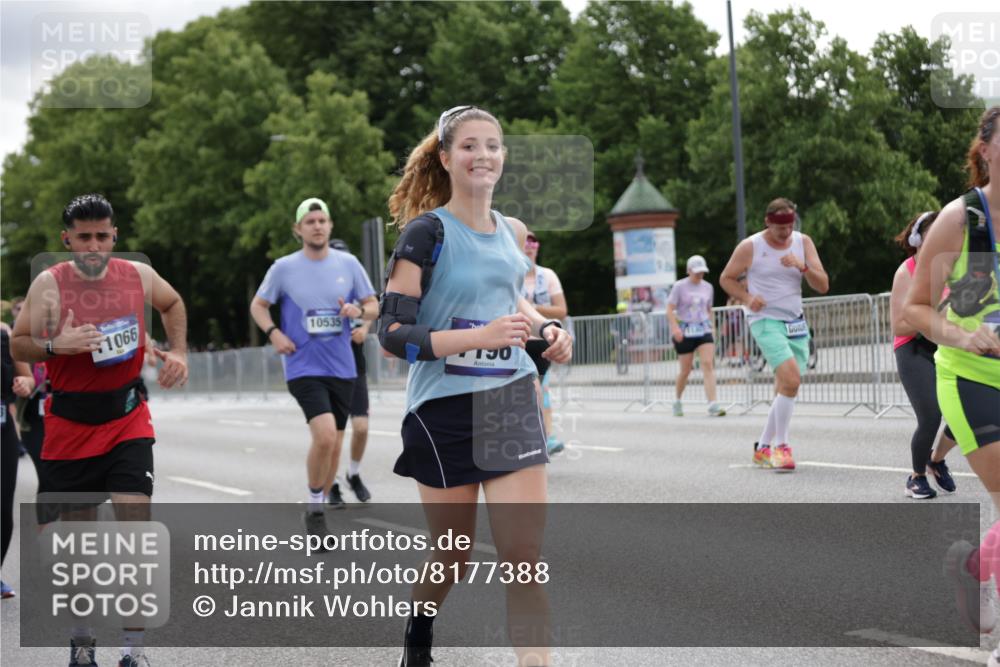 29.06.2025 - hella hamburg halbmarathon Jannik Wohlers http://msf.ph/oto/8177388 29.06.2025 11:08:53 Lombardsbrücke 1140, 1832, 3505, 3634, 4219, 4357, 4790, 4800, 4956, 5101, 5402, 5443, 5504, 6627, 6654, 6934, 7196, 7904, 7996, 10073, 10228, 10535, 10904, 11066, 11814, 11930, 12142, 12246, 12948, 14547, 14551, 14705, 14706, 14942, 14945, 14995, 16025, 16764, 19231 meine-sportfotos.de