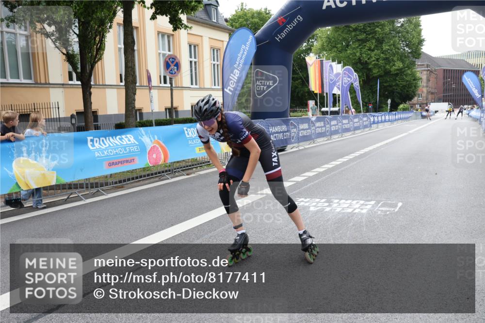 29.06.2025 - hella hamburg halbmarathon Strokosch-Dieckow http://msf.ph/oto/8177411 29.06.2025 09:18:57 Ziel 20010, 20235, 20383, 20460 meine-sportfotos.de