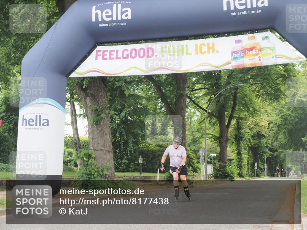 29.06.2025 - hella hamburg halbmarathon KatJ http://msf.ph/oto/8177438 29.06.2025 09:21:35 Zwischen KM18-KM19  meine-sportfotos.de
