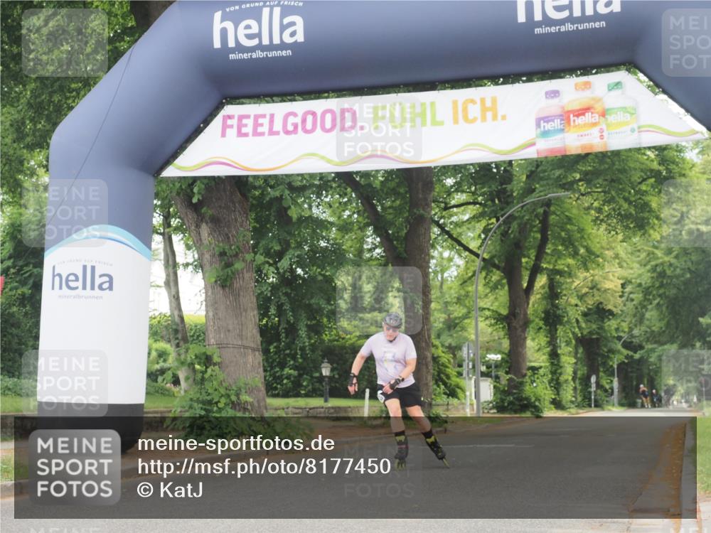 29.06.2025 - hella hamburg halbmarathon KatJ http://msf.ph/oto/8177450 29.06.2025 09:21:36 Zwischen KM18-KM19  meine-sportfotos.de