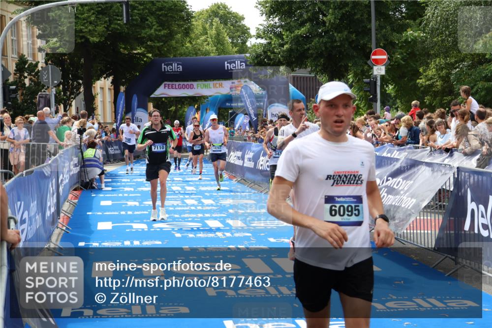 29.06.2025 - hella hamburg halbmarathon Zöllner http://msf.ph/oto/8177463 29.06.2025 10:38:27 Ziel 1042, 1710, 2745, 3014, 3431, 3790, 6095, 7110, 14992, 16075, 16280, 18761 meine-sportfotos.de