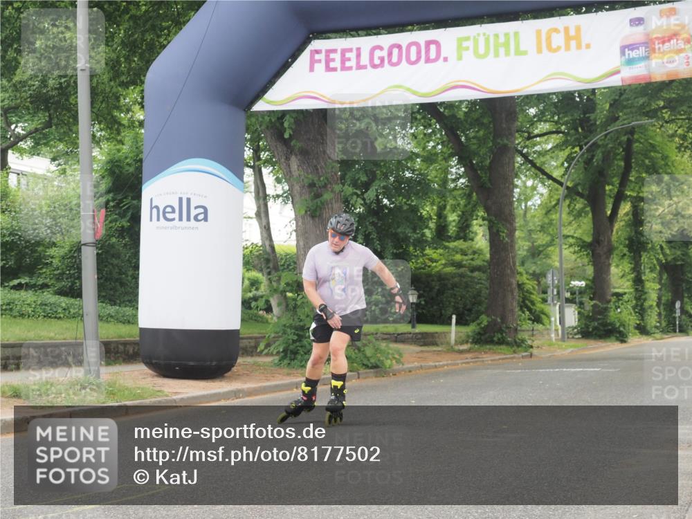 29.06.2025 - hella hamburg halbmarathon KatJ http://msf.ph/oto/8177502 29.06.2025 09:21:36 Zwischen KM18-KM19  meine-sportfotos.de
