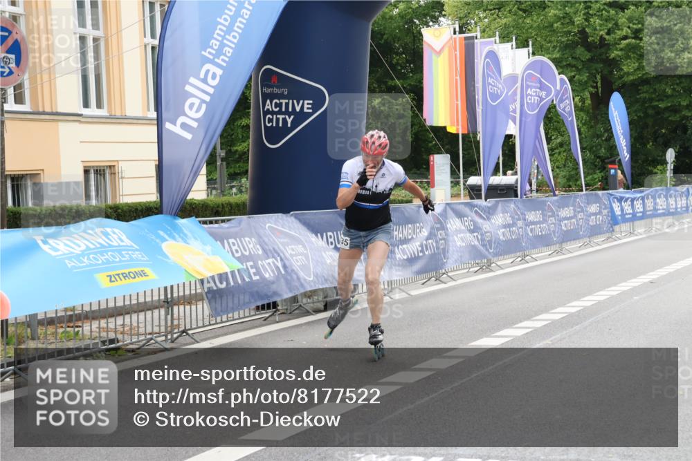 29.06.2025 - hella hamburg halbmarathon Strokosch-Dieckow http://msf.ph/oto/8177522 29.06.2025 09:19:05 Ziel 20010, 20235, 20383 meine-sportfotos.de