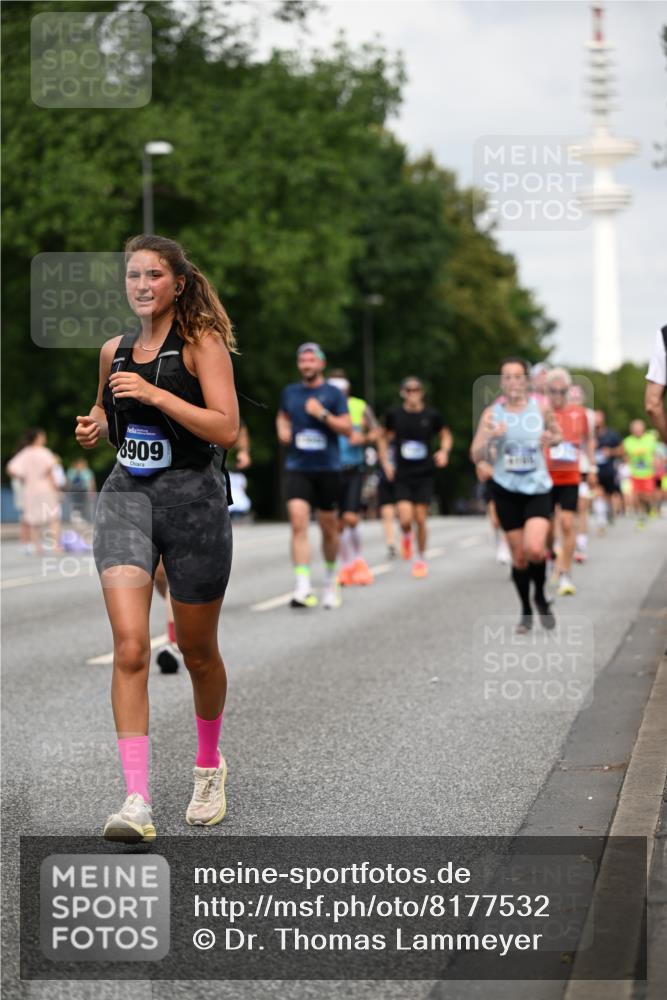29.06.2025 - hella hamburg halbmarathon Dr. Thomas Lammeyer http://msf.ph/oto/8177532 29.06.2025 10:10:14 Kennedybrücke 1229, 1830, 1842, 2471, 2624, 3062, 4169, 4542, 5431, 5762, 6014, 7741, 8049, 8290, 8744, 8894, 8909, 9477, 9917, 10214, 10781, 10791, 10998 meine-sportfotos.de