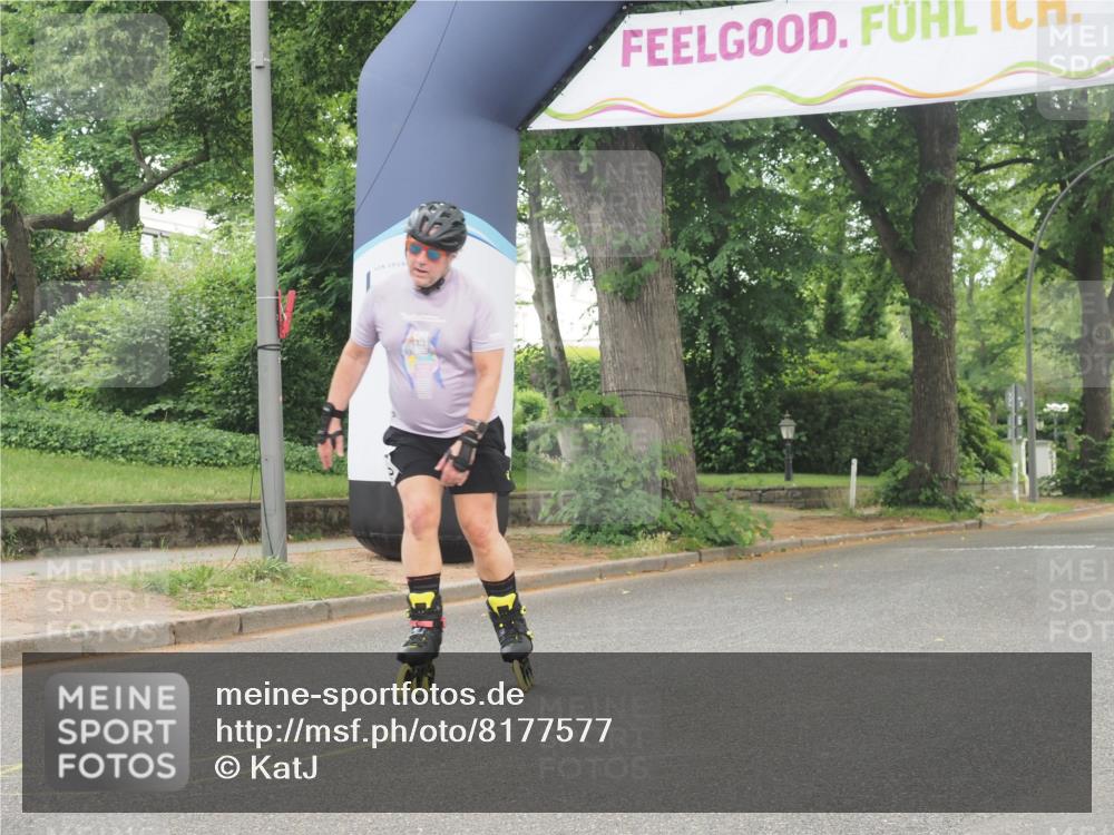 29.06.2025 - hella hamburg halbmarathon KatJ http://msf.ph/oto/8177577 29.06.2025 09:21:37 Zwischen KM18-KM19  meine-sportfotos.de