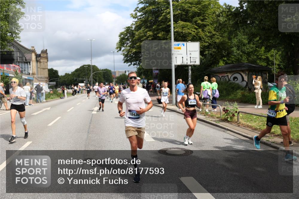 29.06.2025 - hella hamburg halbmarathon Yannick Fuchs http://msf.ph/oto/8177593 29.06.2025 10:42:13 20KM 1320, 2213, 2340, 2708, 2953, 3747, 4324, 4528, 4601, 5024, 5362, 5528, 5915, 6009, 6081, 6836, 7599, 8234, 8927, 9262, 9538, 9544, 9626, 11211, 11961, 12549, 12685, 13007, 13570, 13948, 14383, 14618, 14619, 14797, 15309, 15333, 15478, 15479, 15629, 15735, 15808, 16149, 16205, 17905, 18206, 18430, 18476, 18758, 18790, 18836, 18922, 18963, 18974, 19181 meine-sportfotos.de