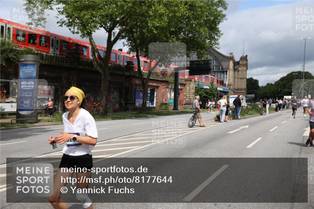 29.06.2025 - hella hamburg halbmarathon Yannick Fuchs http://msf.ph/oto/8177644 29.06.2025 10:42:14 20KM 1320, 2213, 2340, 2708, 2953, 3747, 4324, 4528, 4601, 5024, 5362, 5528, 5915, 6009, 6081, 6836, 7599, 8234, 8927, 9262, 9538, 9544, 9626, 11211, 11961, 12549, 12685, 13007, 13570, 13614, 13948, 14383, 14618, 14619, 14797, 15309, 15333, 15478, 15479, 15590, 15629, 15735, 15808, 16149, 16205, 16414, 16766, 17905, 18206, 18430, 18476, 18758, 18790, 18836, 18922, 18963, 18974, 19181 meine-sportfotos.de