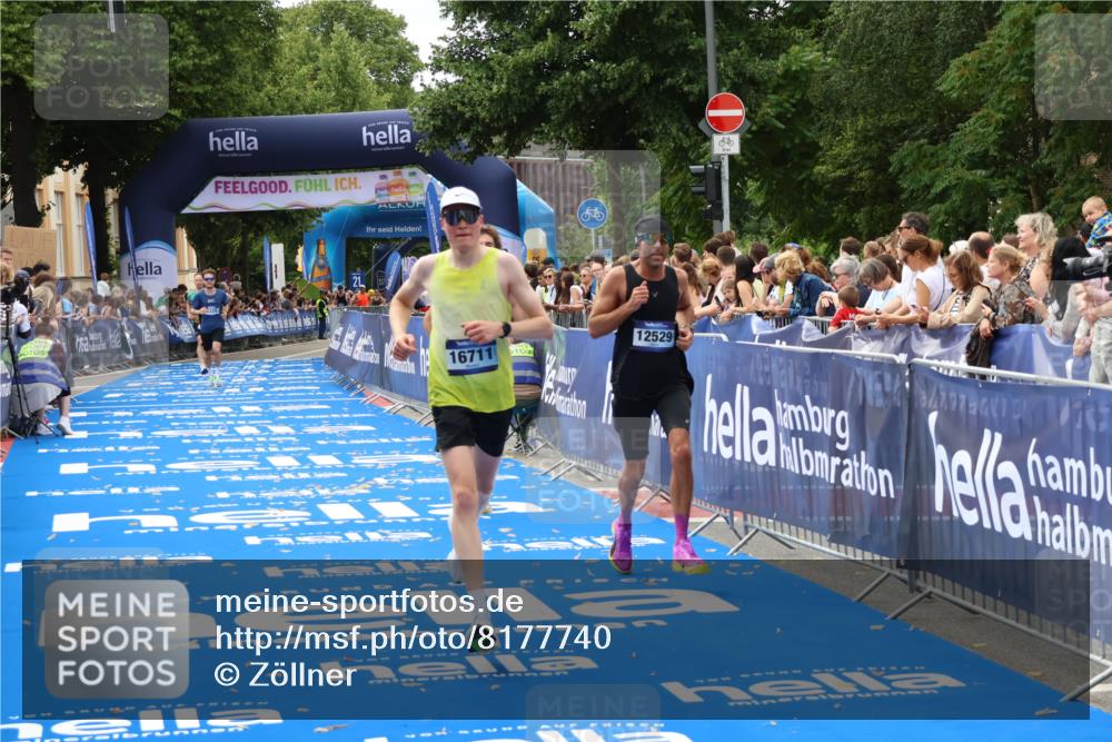 29.06.2025 - hella hamburg halbmarathon Zöllner http://msf.ph/oto/8177740 29.06.2025 10:28:28 Ziel 5328, 12529, 14140, 16711 meine-sportfotos.de