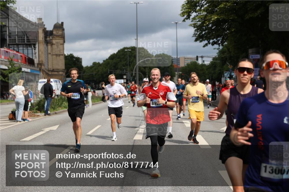 29.06.2025 - hella hamburg halbmarathon Yannick Fuchs http://msf.ph/oto/8177744 29.06.2025 10:42:19 20KM 1320, 1914, 2213, 2340, 2708, 3747, 4324, 4601, 5024, 5362, 5528, 5915, 6081, 6836, 7367, 7599, 8234, 8927, 9262, 9538, 9544, 9626, 11211, 11961, 12549, 12685, 12747, 13007, 13570, 13614, 13948, 14383, 14618, 14619, 14797, 15309, 15333, 15573, 15590, 15629, 15735, 15808, 16149, 16205, 16414, 16766, 18206, 18430, 18476, 18790, 18836, 18922, 18963, 18974, 19181 meine-sportfotos.de