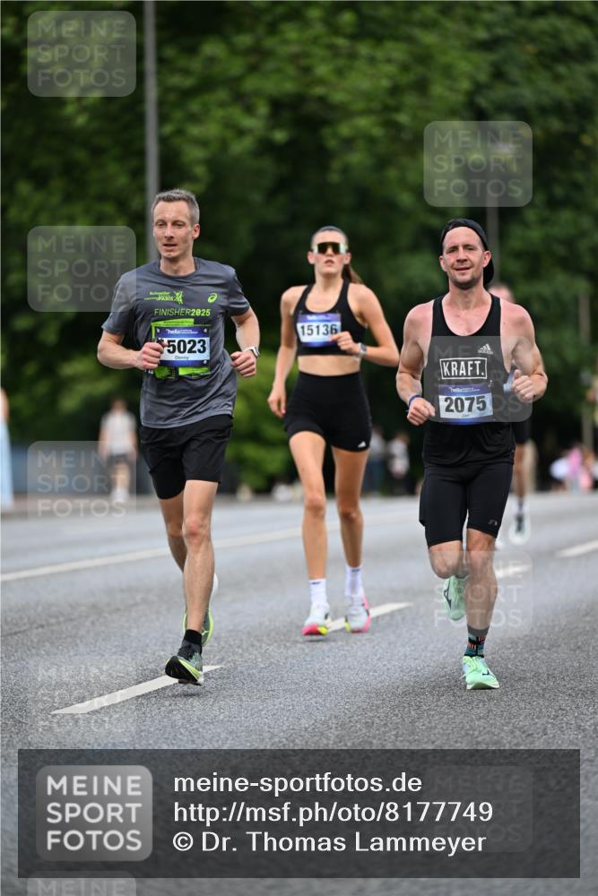29.06.2025 - hella hamburg halbmarathon Dr. Thomas Lammeyer http://msf.ph/oto/8177749 29.06.2025 09:46:49 Kennedybrücke 2075, 2180, 2203, 2483, 6090, 8318, 8376, 9804, 10351 meine-sportfotos.de