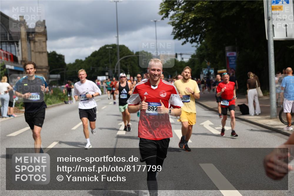 29.06.2025 - hella hamburg halbmarathon Yannick Fuchs http://msf.ph/oto/8177799 29.06.2025 10:42:20 20KM 1320, 1914, 2213, 2340, 2708, 3747, 4324, 4601, 5024, 5362, 5528, 5915, 6081, 6377, 6836, 7367, 7599, 8234, 8927, 9262, 9538, 9544, 11211, 11961, 12549, 12685, 12747, 13007, 13570, 13614, 13948, 14383, 14618, 14619, 14797, 14814, 15309, 15573, 15590, 15629, 15735, 15808, 16149, 16205, 16414, 16766, 18206, 18430, 18476, 18790, 18836, 18963, 18974, 19181 meine-sportfotos.de