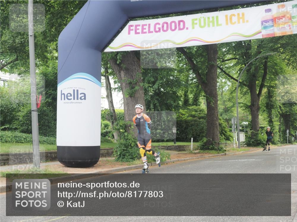 29.06.2025 - hella hamburg halbmarathon KatJ http://msf.ph/oto/8177803 29.06.2025 09:21:51 Zwischen KM18-KM19  meine-sportfotos.de