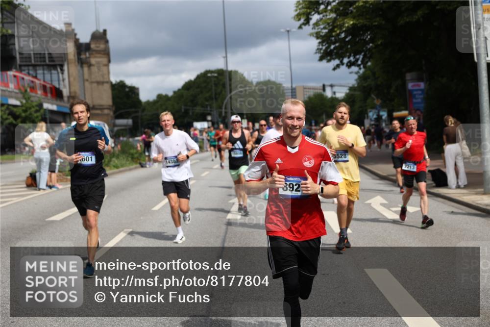 29.06.2025 - hella hamburg halbmarathon Yannick Fuchs http://msf.ph/oto/8177804 29.06.2025 10:42:20 20KM 1320, 1914, 2213, 2340, 2708, 3747, 4324, 4601, 5024, 5362, 5528, 5915, 6081, 6377, 6836, 7367, 7599, 8234, 8927, 9262, 9538, 9544, 11211, 11961, 12549, 12685, 12747, 13007, 13570, 13614, 13948, 14383, 14618, 14619, 14797, 14814, 15309, 15573, 15590, 15629, 15735, 15808, 16149, 16205, 16414, 16766, 18206, 18430, 18476, 18790, 18836, 18963, 18974, 19181 meine-sportfotos.de