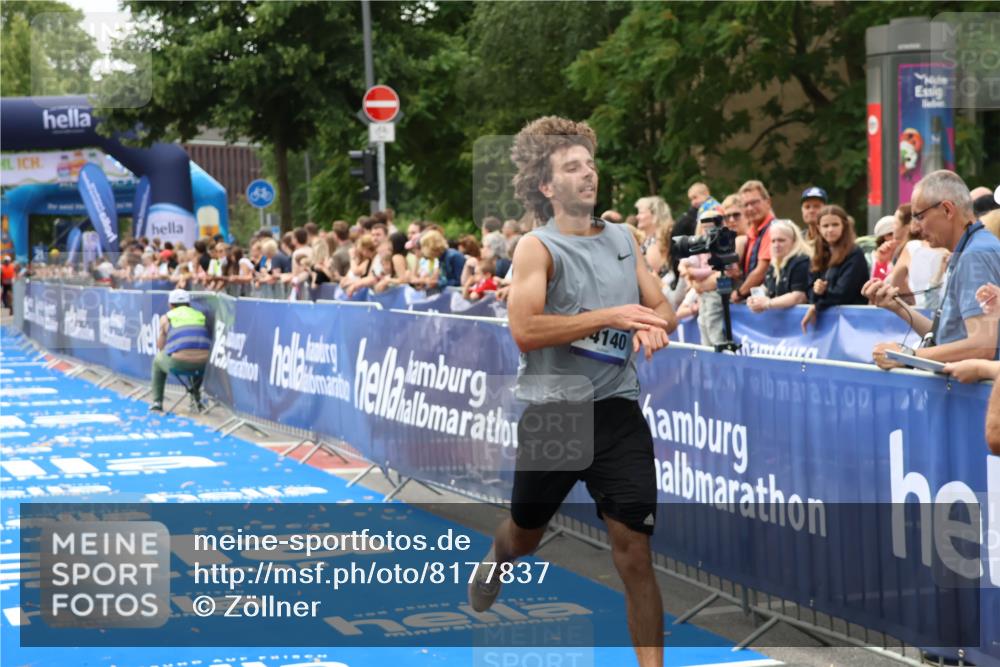 29.06.2025 - hella hamburg halbmarathon Zöllner http://msf.ph/oto/8177837 29.06.2025 10:28:30 Ziel 5328, 14140, 17374 meine-sportfotos.de