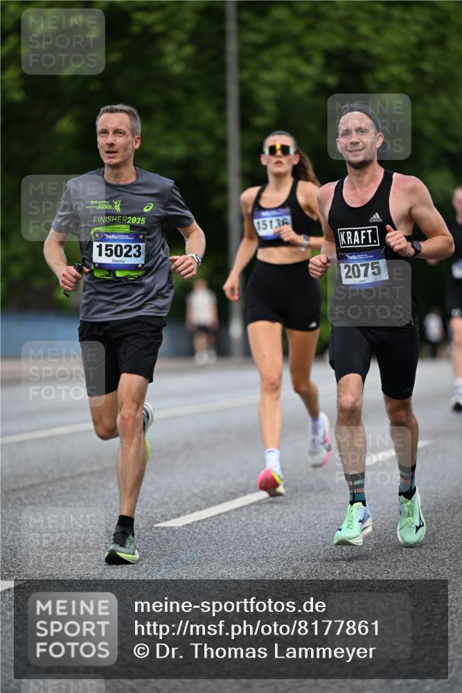 29.06.2025 - hella hamburg halbmarathon Dr. Thomas Lammeyer http://msf.ph/oto/8177861 29.06.2025 09:46:50 Kennedybrücke 2075, 2180, 2203, 2483, 6090, 8318, 8376, 9804, 10351 meine-sportfotos.de