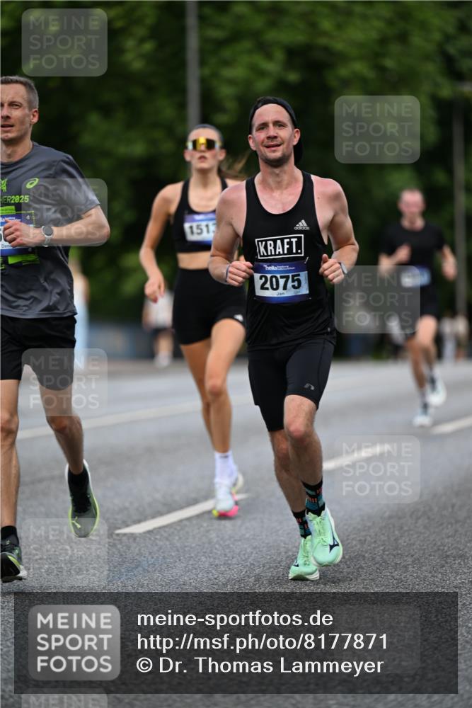 29.06.2025 - hella hamburg halbmarathon Dr. Thomas Lammeyer http://msf.ph/oto/8177871 29.06.2025 09:46:50 Kennedybrücke 2075, 2180, 2203, 2483, 6090, 8318, 8376, 9804, 10351 meine-sportfotos.de