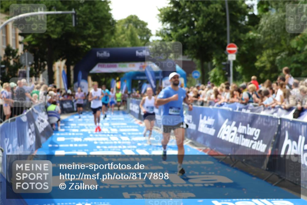 29.06.2025 - hella hamburg halbmarathon Zöllner http://msf.ph/oto/8177898 29.06.2025 10:38:39 Ziel 9403, 11379, 14905, 17154 meine-sportfotos.de