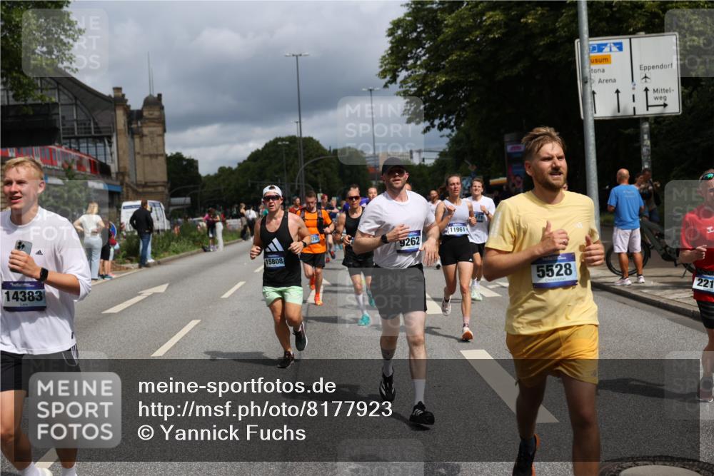29.06.2025 - hella hamburg halbmarathon Yannick Fuchs http://msf.ph/oto/8177923 29.06.2025 10:42:22 20KM 1086, 1320, 1914, 2213, 2340, 2708, 3747, 4324, 4601, 5024, 5362, 5528, 5915, 6081, 6377, 6836, 7367, 7599, 8216, 8234, 8927, 9262, 9482, 9538, 9544, 11211, 11961, 12549, 12747, 13007, 13570, 13614, 13948, 14383, 14797, 14814, 15309, 15573, 15590, 15629, 15735, 15808, 16149, 16205, 16269, 16414, 16766, 18206, 18476, 18790, 18836, 18963, 19198 meine-sportfotos.de