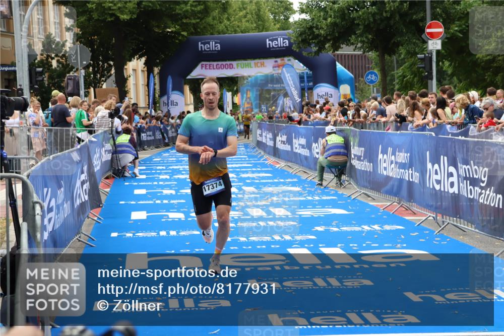 29.06.2025 - hella hamburg halbmarathon Zöllner http://msf.ph/oto/8177931 29.06.2025 10:28:36 Ziel 17374 meine-sportfotos.de