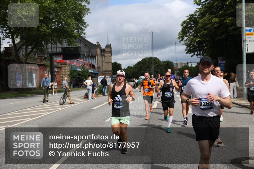 29.06.2025 - hella hamburg halbmarathon Yannick Fuchs http://msf.ph/oto/8177957 29.06.2025 10:42:23 20KM 1086, 1320, 1914, 2213, 2340, 2708, 3747, 4324, 4601, 5024, 5362, 5528, 5915, 6081, 6377, 6836, 7367, 7599, 8216, 8916, 8927, 9262, 9482, 9538, 11211, 11961, 12549, 12747, 13007, 13570, 13614, 13948, 14383, 14797, 14814, 15309, 15573, 15590, 15629, 15735, 15808, 16149, 16205, 16269, 16414, 16766, 18206, 18476, 18790, 18836, 18923, 18963, 19198 meine-sportfotos.de