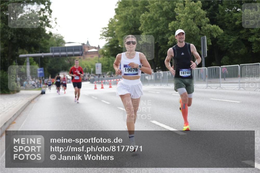 29.06.2025 - hella hamburg halbmarathon Jannik Wohlers http://msf.ph/oto/8177971 29.06.2025 09:42:23 Lombardsbrücke 5612, 7331, 7855, 9269, 10468, 11078, 11228, 12360, 13346, 13872, 13913, 14753, 14836, 16615, 17614, 18740, 19041, 19042, 19050, 19076, 19078 meine-sportfotos.de