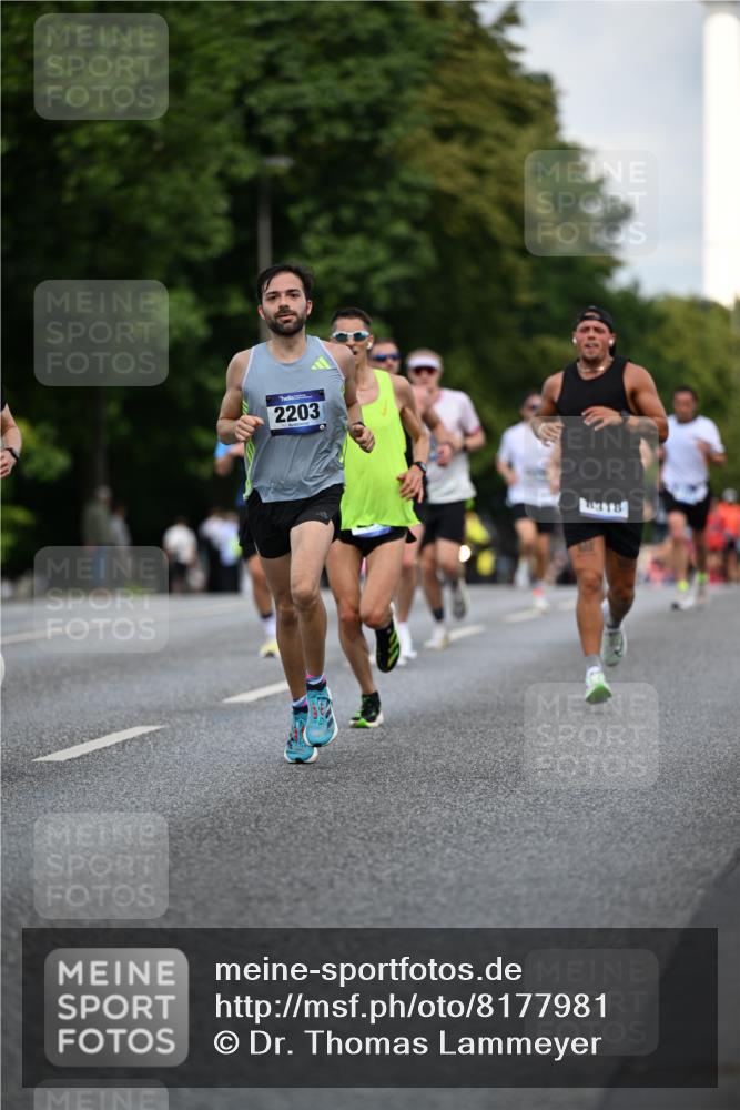29.06.2025 - hella hamburg halbmarathon Dr. Thomas Lammeyer http://msf.ph/oto/8177981 29.06.2025 09:46:52 Kennedybrücke 2075, 2180, 2203, 2483, 6090, 8318, 8376, 9804, 10351 meine-sportfotos.de